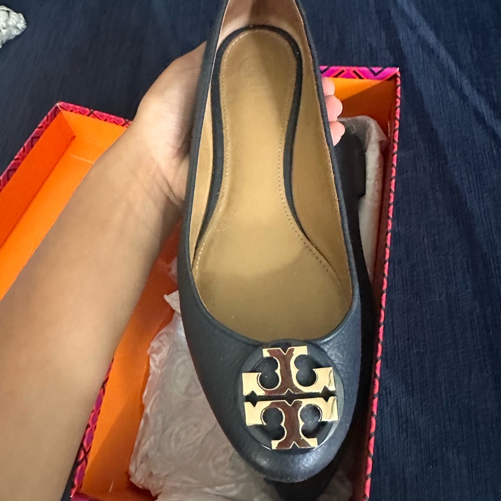 Tory Burch Navy Leather Flats
